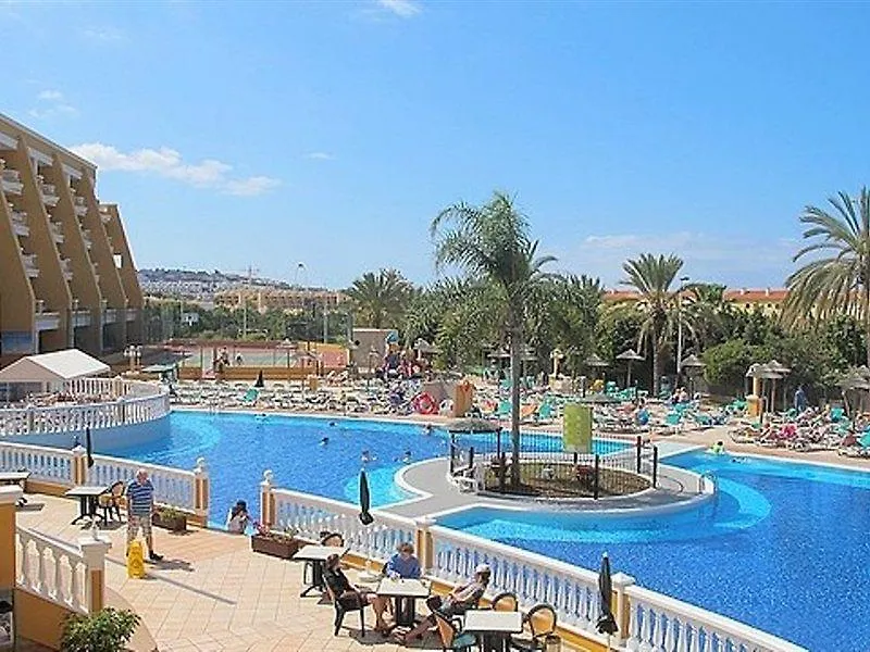 אדחה Playa Real Resort 4*,